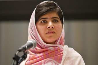 Malala Yousafzai celebra aniversário de 16 anos discursando durante Assembleia de Jovens na ONU, data ficou conhecida como “Dia da Malala”. (Foto: ONU/Rick Bajornas)