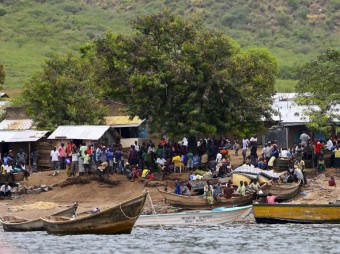 Barcos com refugiados em Uganda: polícia disse que o barco estava superlotado, um fator comum em tragédias similares no país do leste africano.