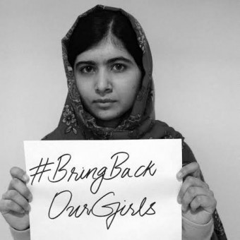 A estudante e ativista paquistanesa Malala Yousafzai, ela própria vítima de fundamentalistas religiosos, adere à campanha global #BringBackOurGirls (Traga de volta nossas meninas), pedindo o fim do sequestro de 200 meninas nigerianas pelo grupo Boko Haram. Foto: Reprodução / Facebook.com/MalalaFund