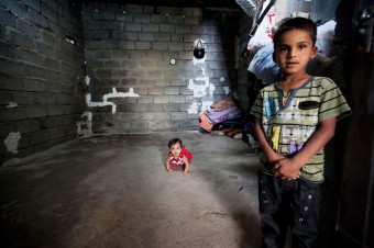 Crianças iraquianas que conseguiram fugir da violência. Foto: ONU/Bikem Ekberzade